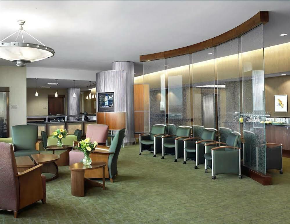 Doubletree By Hilton & Executive Meeting Center Omaha-downtown 4*